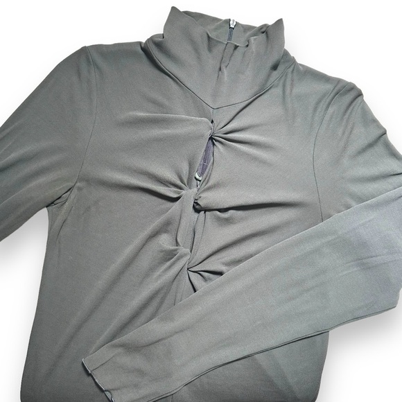 GIORGIO ARMANI | Twist Front Mock Turtleneck Long Sleeve Pullover Top Medium - Picture 9 of 9